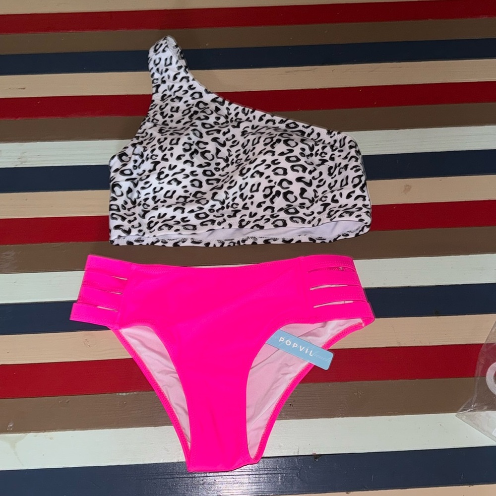 Popvil Bikini Nee with tags size medium